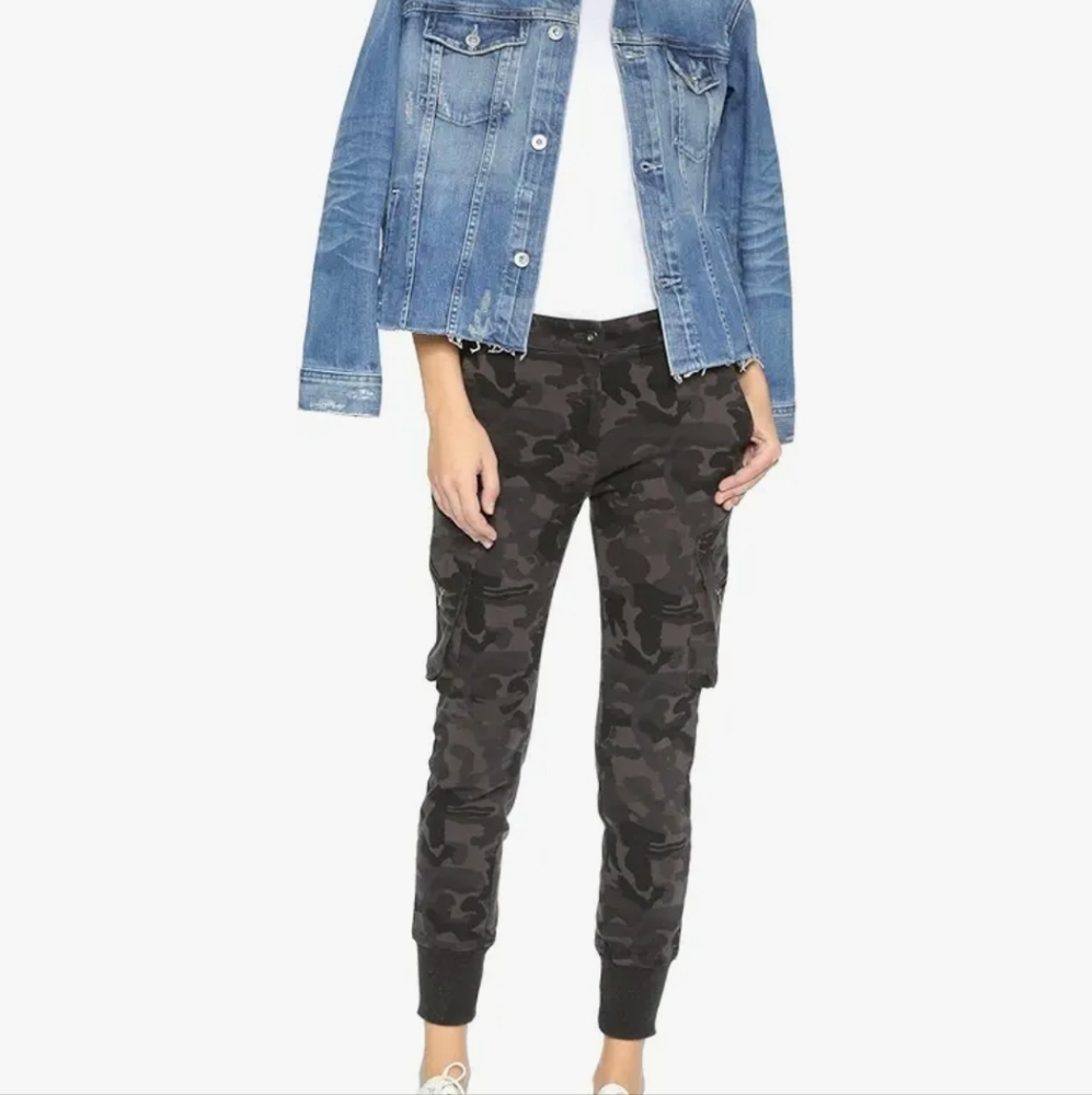 James Jeans Women's Boyfriend Cargo Camouflage Pants JOGGERS JEANS SZ 25 $150